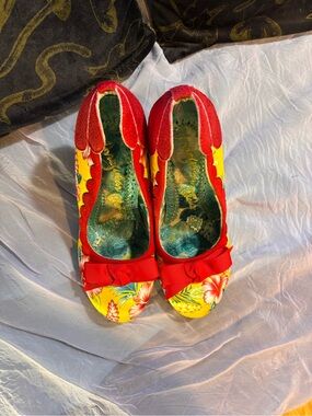 Irregular Choice Yellow And Red Heels With Tropical Print Size EU 37 US 6.5